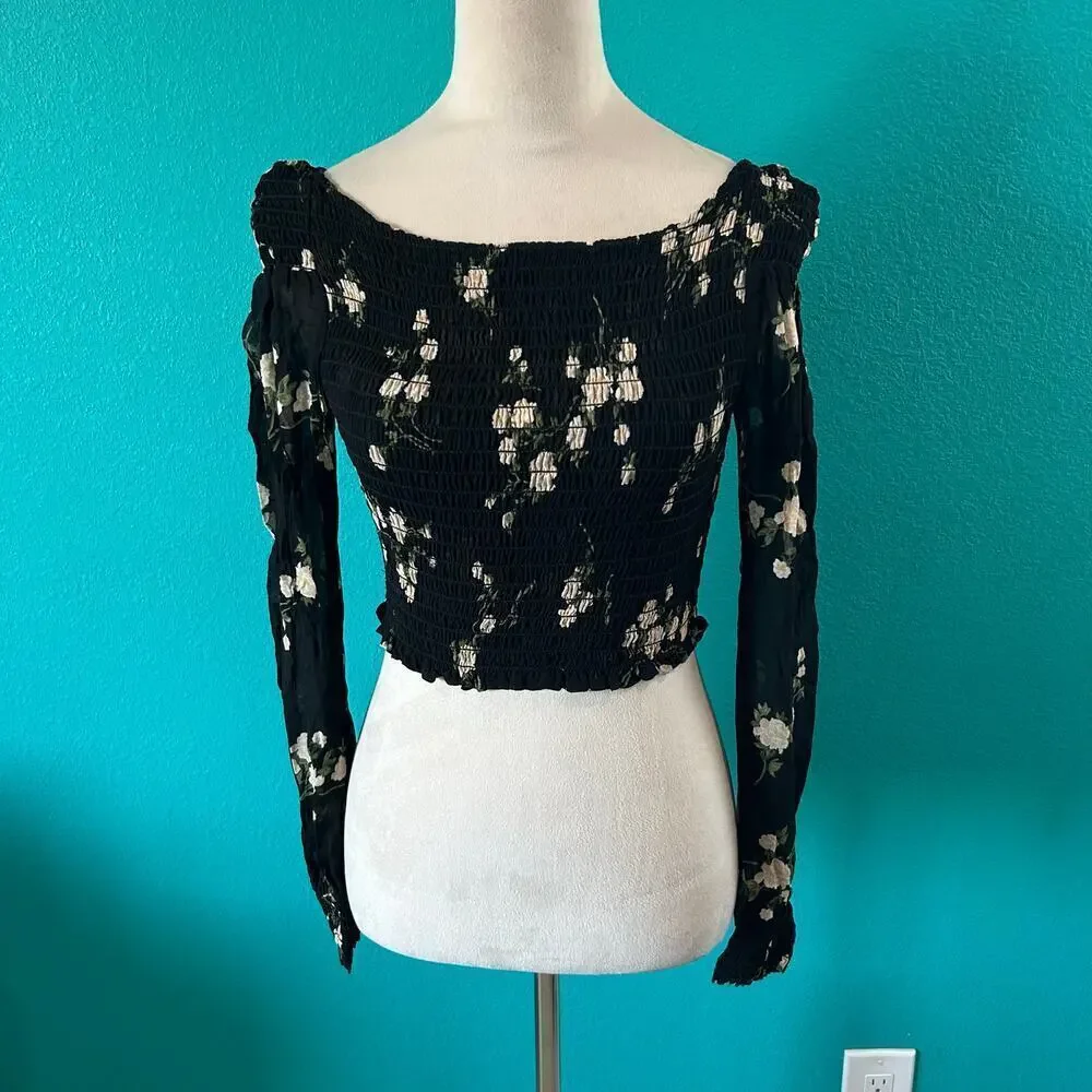 Reformation Black Floral Smocked Cropped Top Womens Size S Fitted Chic Beachy